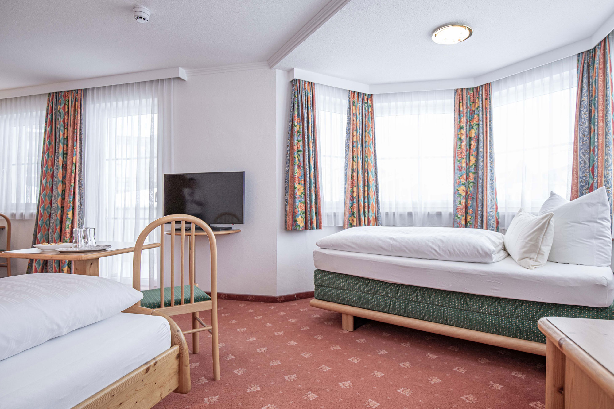 Hotel-Germania-Ischgl-Dreibettzimmer