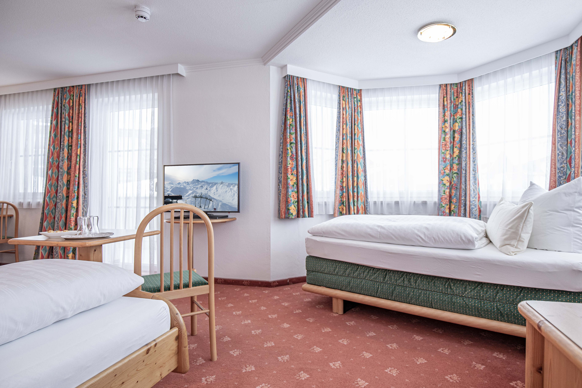 hotel-germania-zimmer-standard-016-Winterpanorama